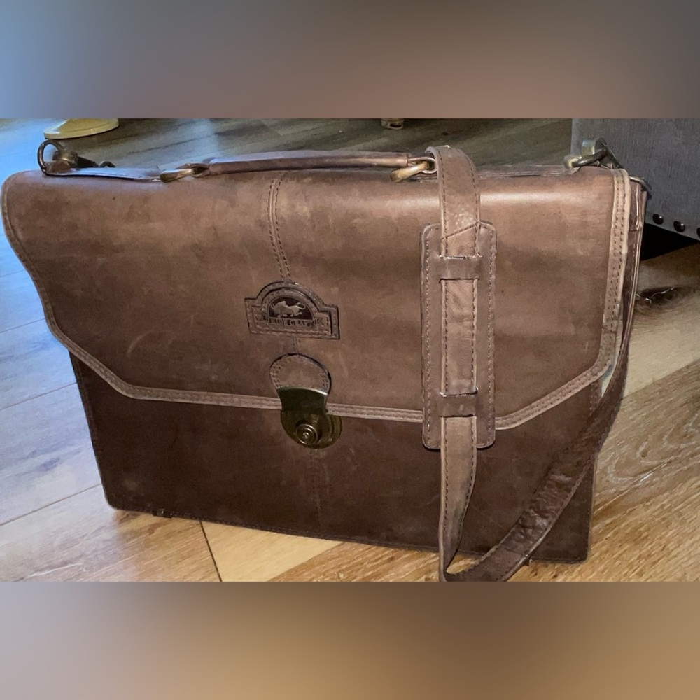 Hide Craft  Vintage 100% Leather Brief Case with Laptop Compartment With Key
